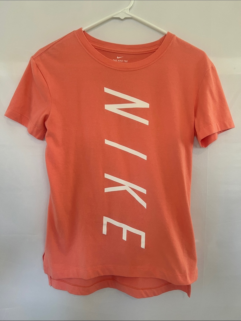 Nike Salmon Pink Women's size XS Vertical Logo Short-Sleeve Tee